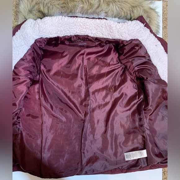 Aeropostale sleeveless puffer jacket with faux fur hoodie in size Small Petite - Picture 7 of 12